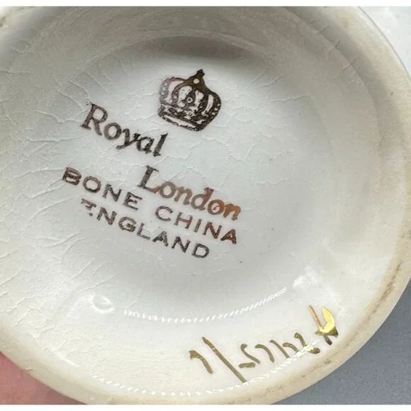 Vtg Royal London Bone China Tea Cup & Saucer Yellow Rose Gold Rim Made England - Picture 6 of 8